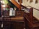 Treppenhaus mit Klavier Treppenhaus mit Klavier