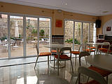 Blick von der Cafeteria in den Patio Blick von der Cafeteria in den Patio