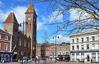 Sprachreisen Newbury Hier finden Sie Infos zu Sprachreisen nach Newbury.