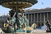 Fontaine auf dem Place de la Concorde Fontaine auf dem Place de la Concorde