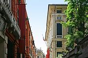 Altstadt mit Palazzo Rosso Altstadt mit Palazzo Rosso