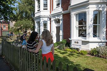 Sprachreise CES Worthing Hier finden Sie Infos zu Ihrer Sprachreise zu CES Worthing