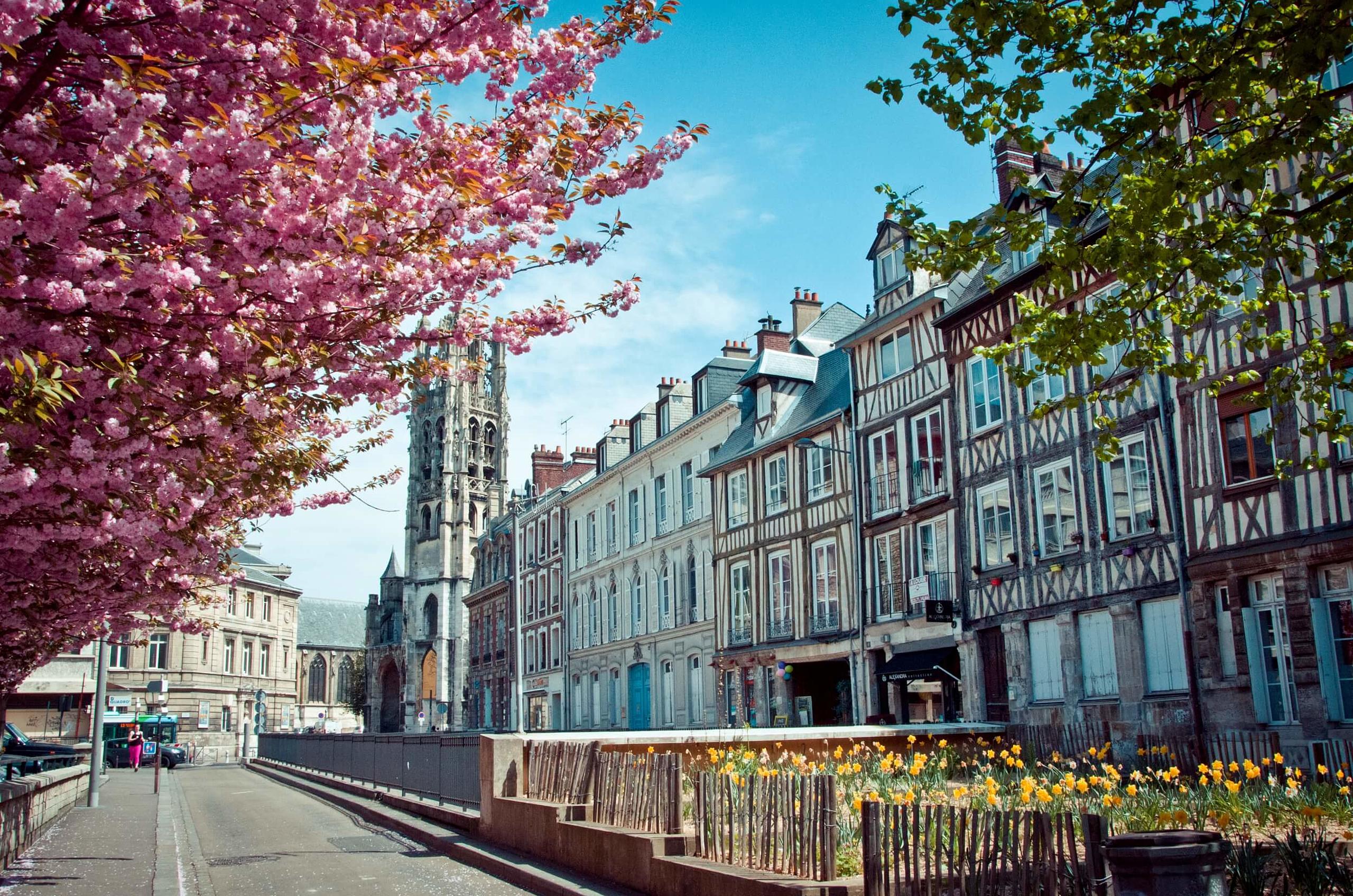 Hier finden Sie Infos zu Sprachreisen nach Rouen.