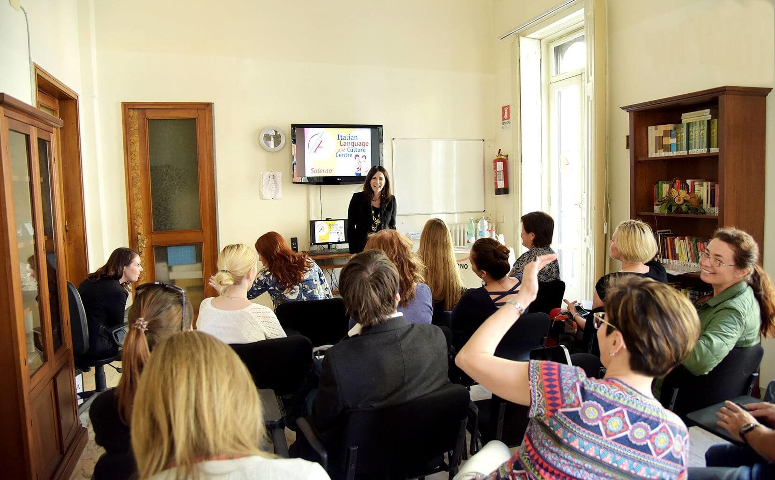 Hier finden Sie alle Infos zu Sprachkursen bei Accademia Italiana Salerno.