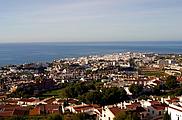 Blick auf Stadt und Küste Blick auf Stadt und Küste