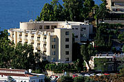 Malaca Instituto mit Club Hispanico Malaca Instituto mit Club Hispanico