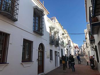 Sprachreise Escuela de Idiomas Nerja Hier finden Sie Infos zur Sprachreise zu Escuela de Idiomas Nerja.