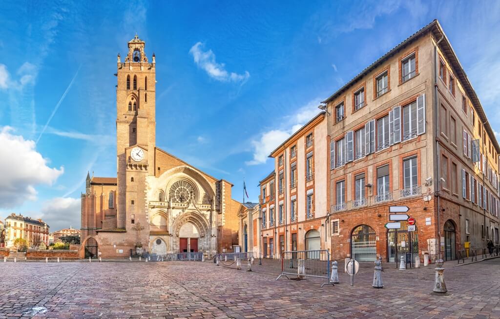 Sprachreisen nach Toulouse Erleben Sie Land und Leute sowie die Kultur der Occitanie mit einer Sprachreise nach Toulouse!